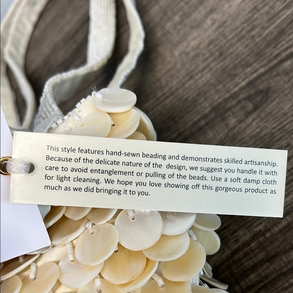 🐚Gorgeous Shell Mini Tote Bag 🌊✨ - Picture 8 of 9